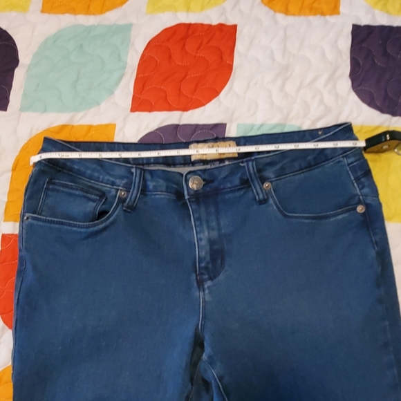 Jeans with booty lift. 🍑 - Picture 7 of 7